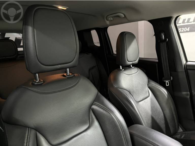 JEEP - RENEGADE 2.0 16V TURBO DIESEL LONGITUDE 4P 4X4 AUTOMÁTICO - 2017/2018 - BRANCA - R$ 88.900,00