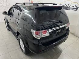 TOYOTA - HILUX SW4 3.0 SRV 4X4 16V TURBO INTERCOOLER DIESEL 4P AUTOMÁTICO - 2012/2013 - PRETA - R$ 139.900,00