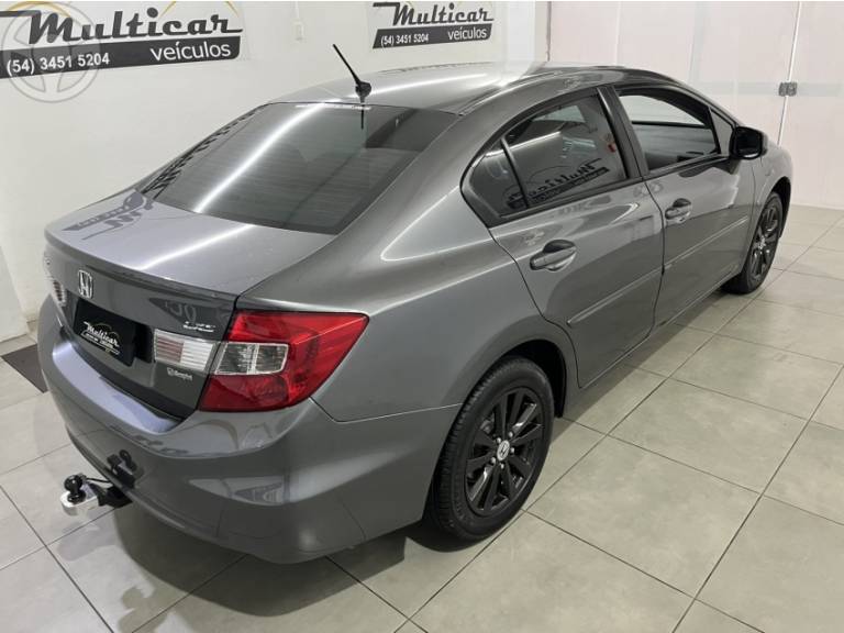 HONDA - CIVIC 1.8 LXS 16V FLEX 4P AUTOMÁTICO - 2012/2012 - CINZA - R$ 64.900,00