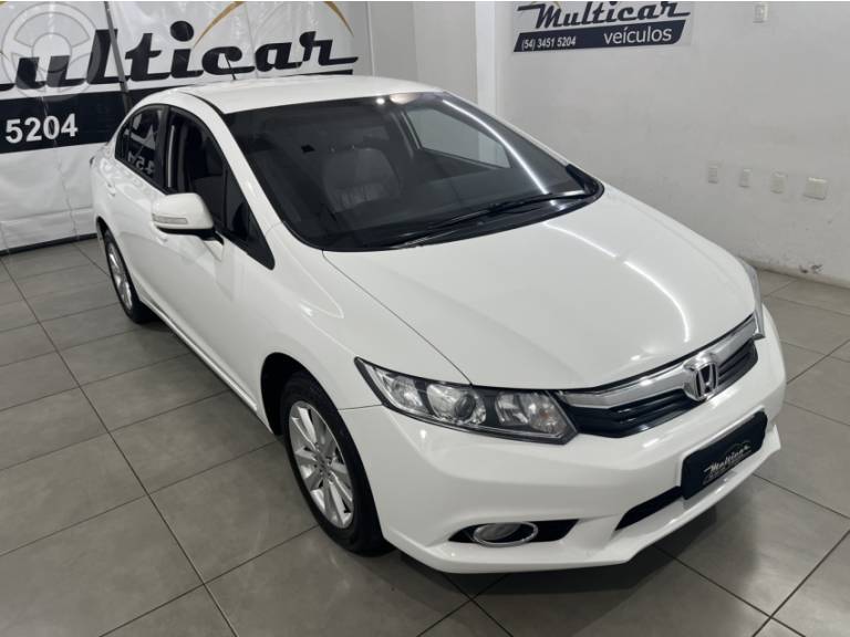 HONDA - CIVIC 2.0 LXR 16V FLEX 4P AUTOMÁTICO - 2014/2014 - BRANCA - R$ 72.900,00