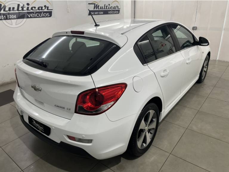 CHEVROLET - CRUZE 1.8 LT SPORT6 16V FLEX 4P MANUAL - 2014/2014 - BRANCA - R$ 59.900,00