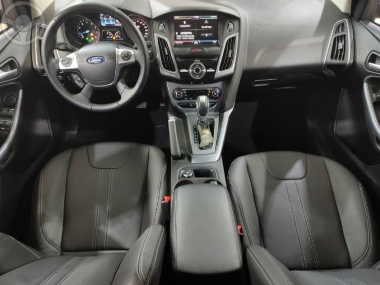FORD - FOCUS 2.0 TITANIUM HATCH 16V FLEX 4P AUTOMÁTICO - 2015/2015 - BRANCA - R$ 58.900,00