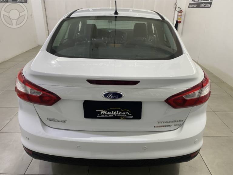 FORD - FOCUS 2.0 TITANIUM SEDAN 16V FLEX 4P AUTOMÁTICO - 2014/2014 - BRANCA - R$ 58.000,00