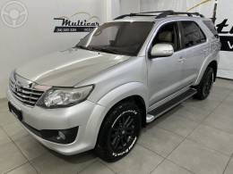 TOYOTA - HILUX SW4 2.7 SR 4X2 16V FLEX 4P AUTOMÁTICO - 2012/2012 - PRATA - R$ 107.500,00