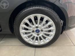 FORD - FIESTA 1.6 TITANIUM HATCH 16V FLEX 4P AUTOMÁTICO - 2013/2014 - PRETA - R$ 44.900,00