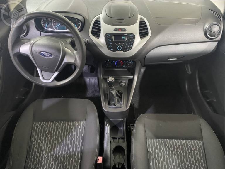FORD - KA 1.0 SE 12V FLEX 4P MANUAL - 2015/2016 - PRETA - R$ 41.900,00