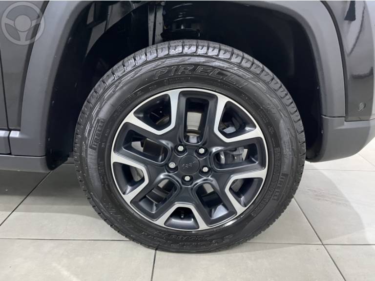 JEEP - COMPASS 2.0 16V DIESEL TRAILHAWK 4X4 AUTOMÁTICO - 2021/2021 - PRETA - R$ 126.900,00