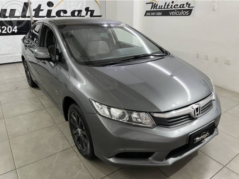 HONDA - CIVIC 1.8 LXS 16V FLEX 4P AUTOMÁTICO - 2012/2012 - CINZA - R$ 64.900,00