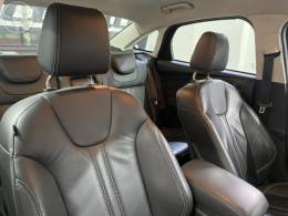 FORD - FOCUS 2.0 TITANIUM SEDAN 16V FLEX 4P AUTOMÁTICO - 2014/2014 - BRANCA - R$ 58.000,00