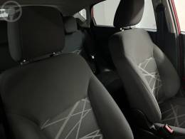 FORD - FIESTA 1.5 S HATCH 16V FLEX 4P MANUAL - 2013/2014 - VERMELHA - R$ 43.900,00