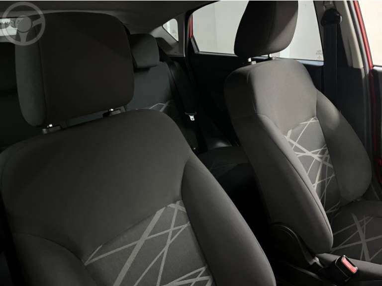 FORD - FIESTA 1.5 S HATCH 16V FLEX 4P MANUAL - 2013/2014 - VERMELHA - R$ 43.900,00