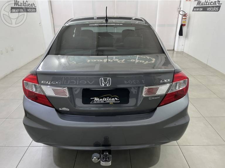 HONDA - CIVIC 1.8 LXS 16V FLEX 4P AUTOMÁTICO - 2012/2012 - CINZA - R$ 64.900,00