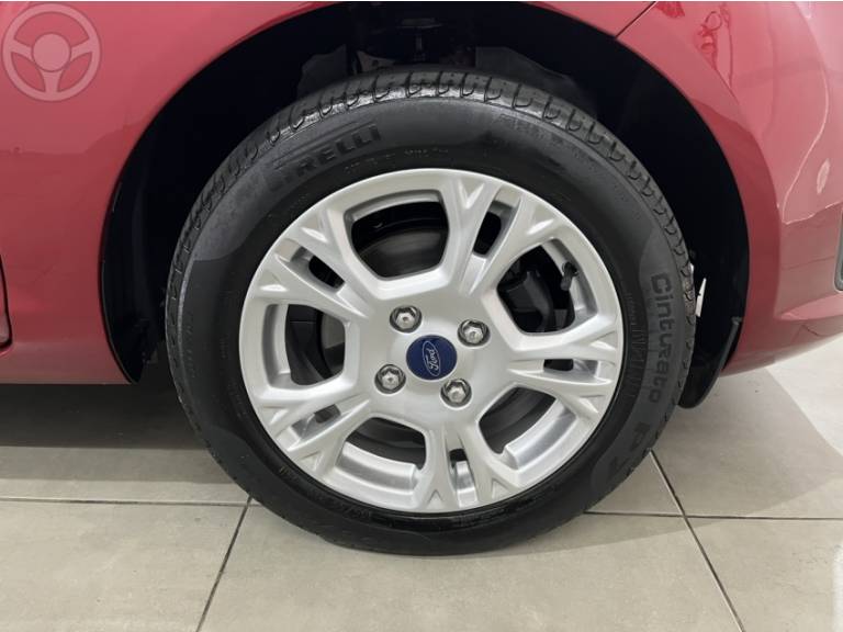 FORD - FIESTA 1.6 SEL HATCH 16V FLEX 4P AUTOMÁTICO - 2016/2017 - BORDO - R$ 54.900,00