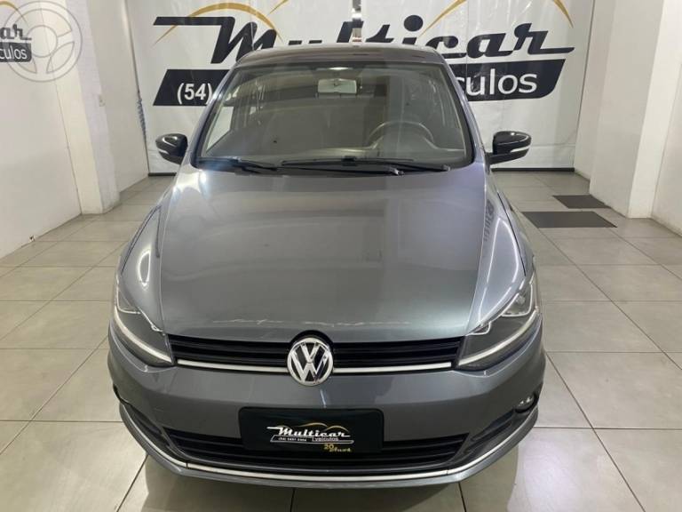 VOLKSWAGEN - FOX 1.6 MSI TOTAL FLEX CONNECT 4P MANUAL - 2019/2020 - CINZA - R$ 63.900,00