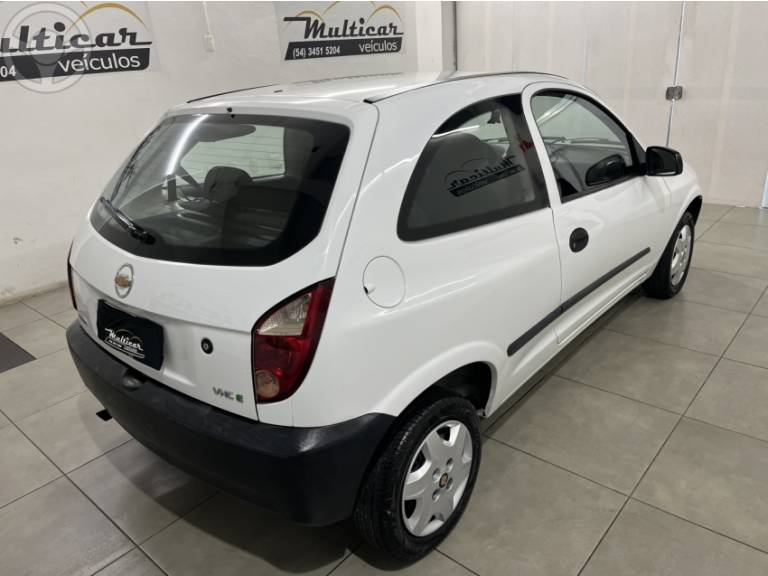 CHEVROLET - CELTA 1.0 MPFI VHCE LIFE 8V FLEX 2P MANUAL - 2011/2011 - BRANCA - R$ 21.500,00